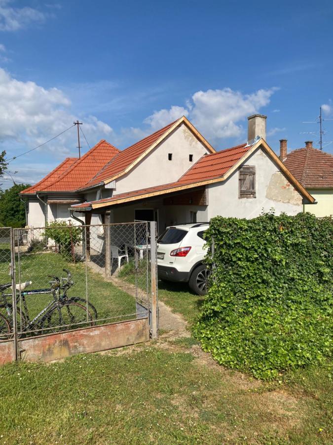 98 Petofi Utca Βίλα Balatonmagyarod Εξωτερικό φωτογραφία