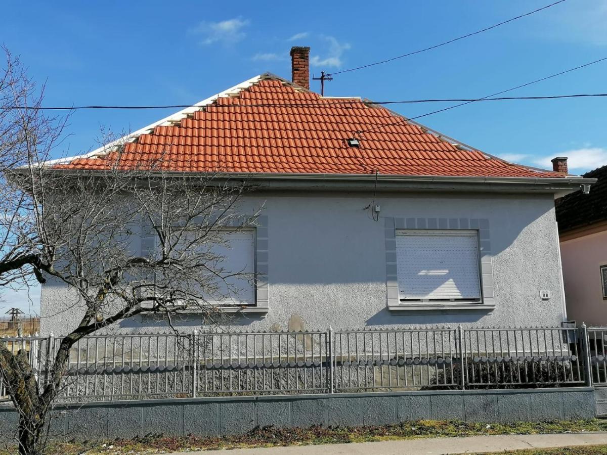 98 Petofi Utca Βίλα Balatonmagyarod Εξωτερικό φωτογραφία